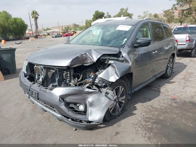 Nissan 2017 2017 5N1DR2MN1HC637025 Image 2