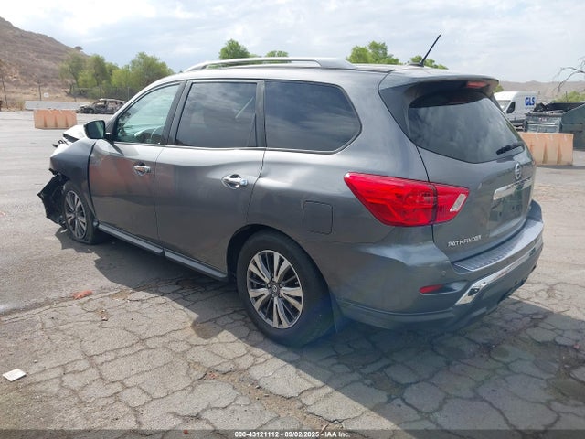 Nissan 2017 2017 5N1DR2MN1HC637025 Image 3