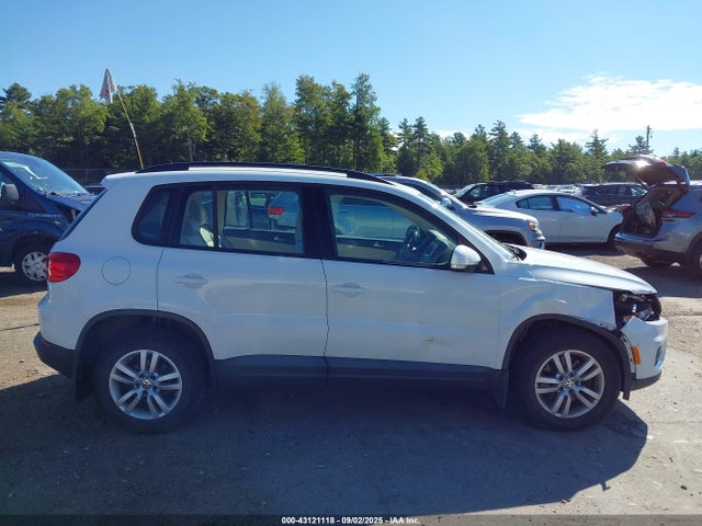 WVGBV7AX1GW549465 Volkswagen TIGUAN S