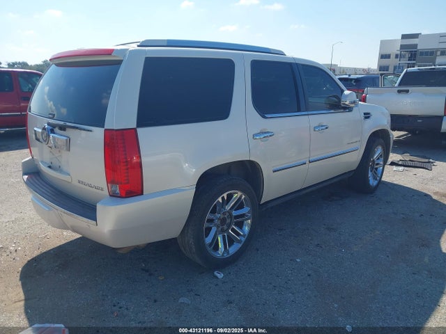2009 CADILLAC ESCALADE 1GYFC23269R241171 Photo 3