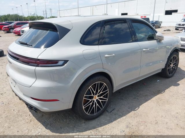 2025 PORSCHE CAYENNE WP1AA2AY9SDA04026 Photo 3