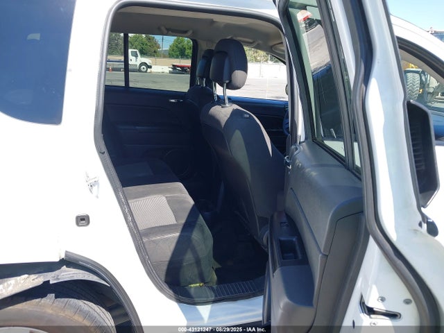 Jeep Compass 2016 1C4NJDBB0GD780934 Image 8