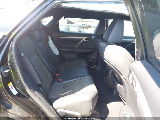 Lexus 2017 2017 2T2ZZMCA2HC056057 Image 8