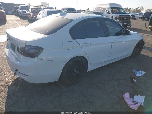 2016 BMW 320I WBA8A9C57GK618763 Photo 3