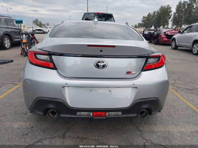Toyota GR86 2024 JF1ZNBB19R8760040 Image 17