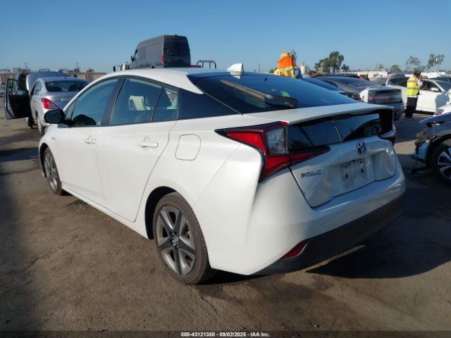 2022 TOYOTA PRIUS JTDKAMFU6N3181814 Photo 2