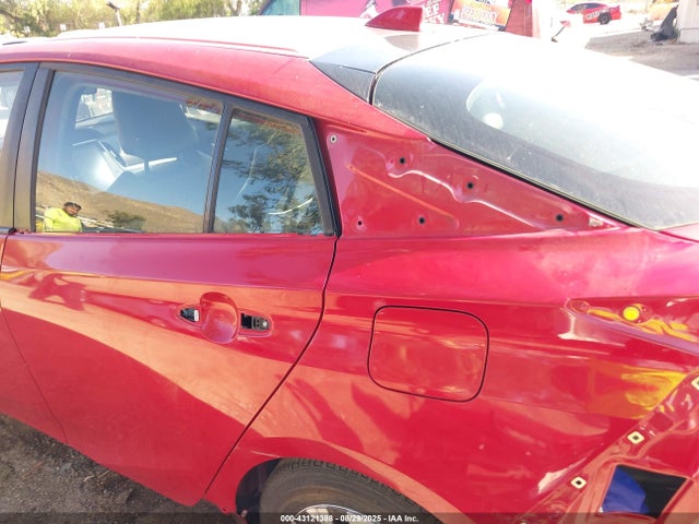 JTDKAMFP3N3209238 Toyota 2zr-fxe, 1nm+1sm