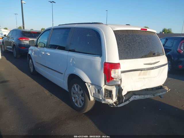 2C4RC1BG7FR696417 Chrysler Town and Country