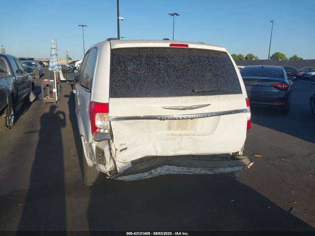 2C4RC1BG7FR696417 Chrysler Town and Country