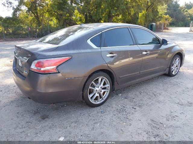 Nissan Altima 2014 1N4AL3AP3EN246355 Image 4