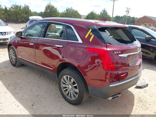 2017 CADILLAC XT5 1GYKNDRS4HZ276138 Photo 2