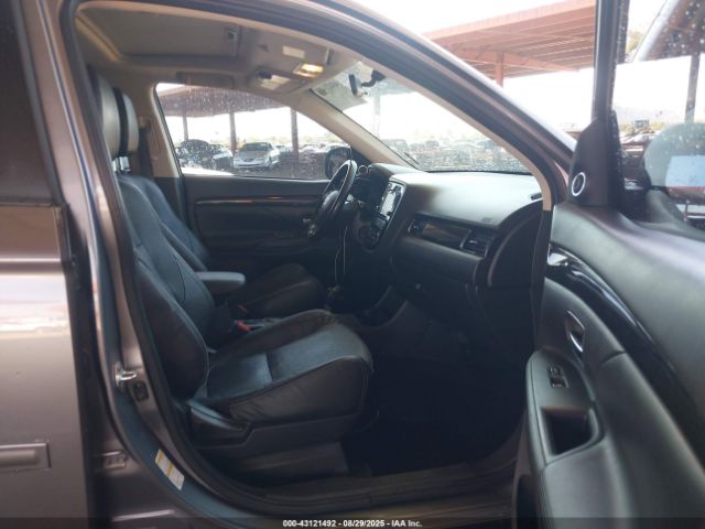 2016 MITSUBISHI OUTLANDER JA4AD3A36GZ046371 Photo 4