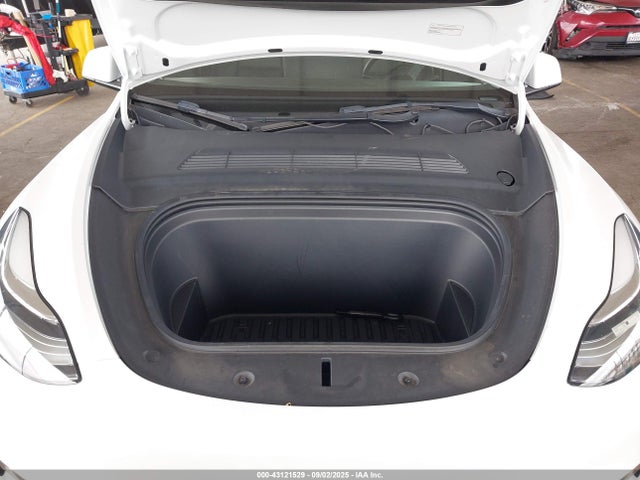 2022 TESLA MODEL Y 7SAYGDEE6NF345426 Photo 9