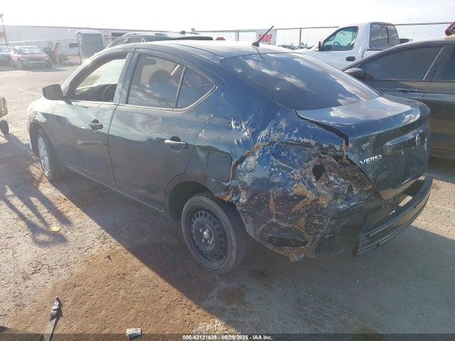 3N1CN7AP9GL865486 Nissan Versa