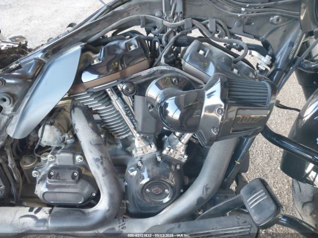 2022 HARLEY-DAVIDSON FLTRXST 1HD1ACL23NB673780 Photo 7