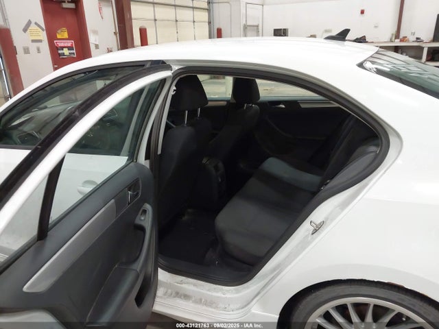 3VWD17AJ3FM296049 Volkswagen 1.8t