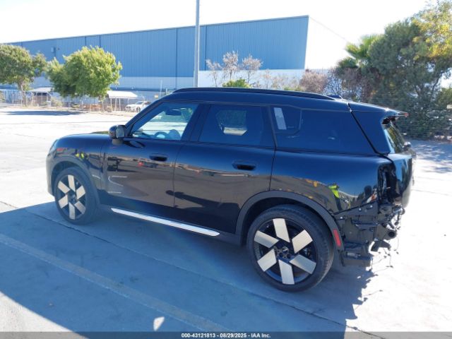 2025 MINI COUNTRYMAN WMZ23GA08S7R72866 Photo 2