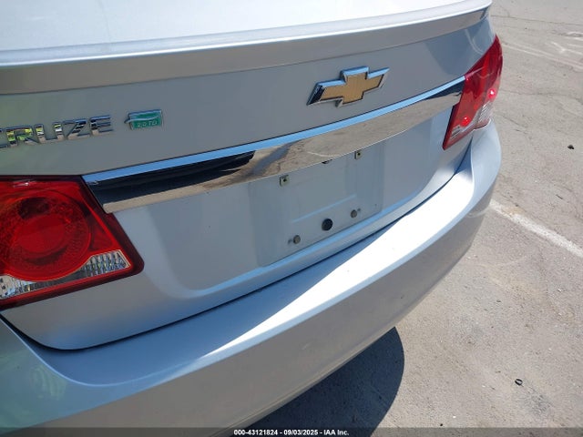 1G1P75SZ7E7166767 Chevrolet luz