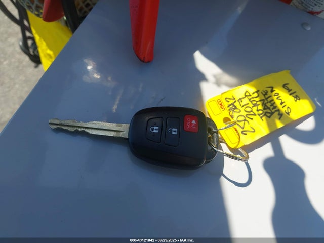 JTMZFREV8HJ702751 Toyota 2ar-fe