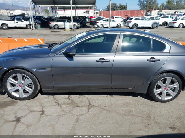 Jaguar aj20p 2018 SAJAE4FX6JCP35892 Image 14