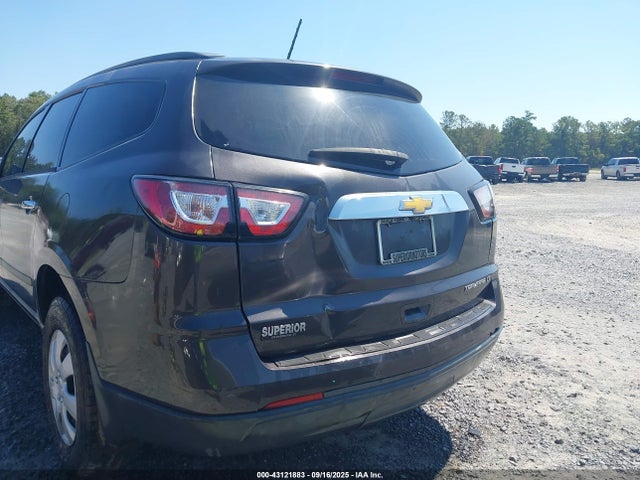 Продажа на аукционе авто 2015 Chevrolet Traverse Ls, vin: 1GNKRFED2FJ227004, номер лота: 43121883