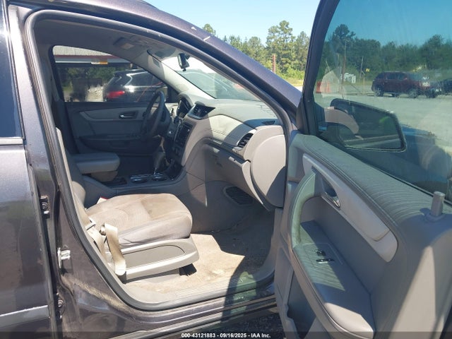 Продажа на аукционе авто 2015 Chevrolet Traverse Ls, vin: 1GNKRFED2FJ227004, номер лота: 43121883
