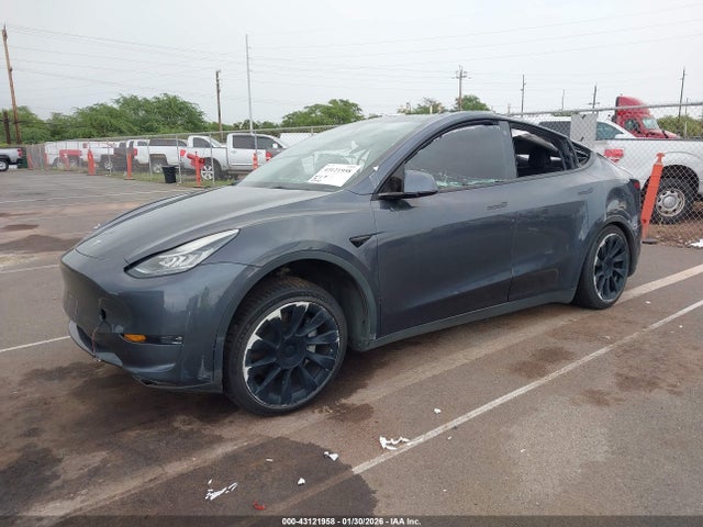 2023 TESLA MODEL Y 7SAYGDEE8PF598749 Photo 1