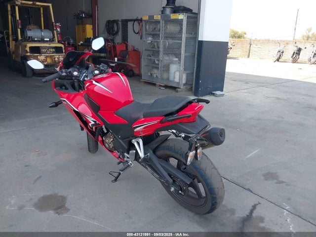 Honda Nc51e-8300001 2022 MLHNC5155N5800367 Image 3