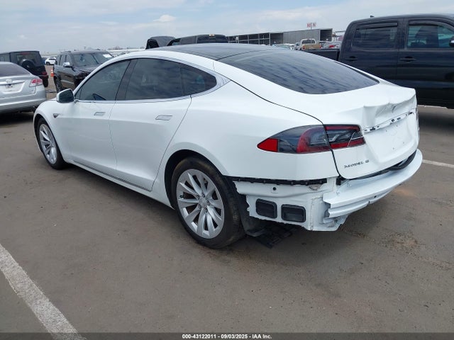 2016 TESLA MODEL S 5YJSA1E28GF150780 Photo 2