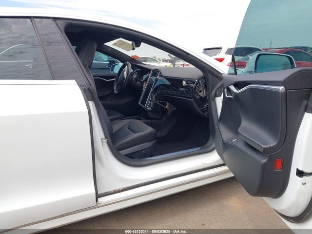 2016 TESLA MODEL S 5YJSA1E28GF150780 Photo 4