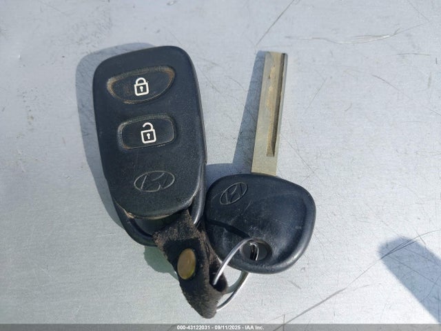 KMHCT5AE0HU323234 Hyundai 2017