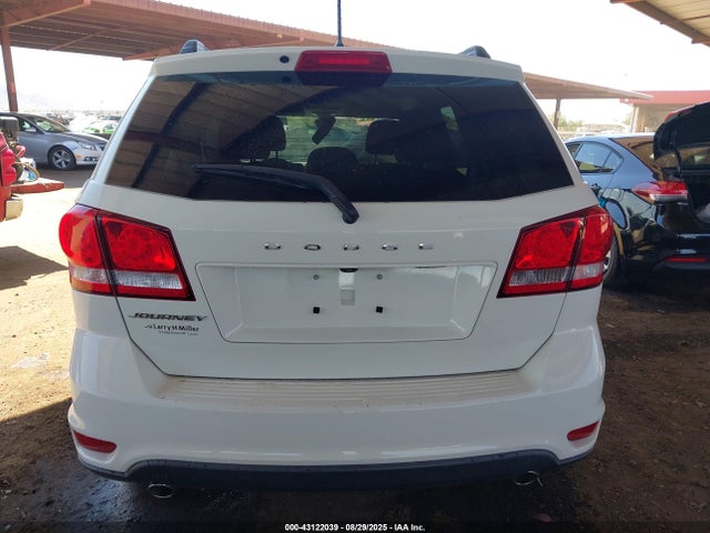 Dodge 2018 2018 3C4PDCBG7JT533644 Image 16