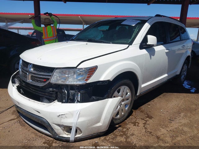 Dodge 2018 2018 3C4PDCBG7JT533644 Image 2