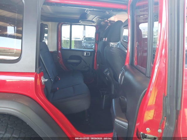 1C4HJXDN6JW232485 Jeep Wrangler
