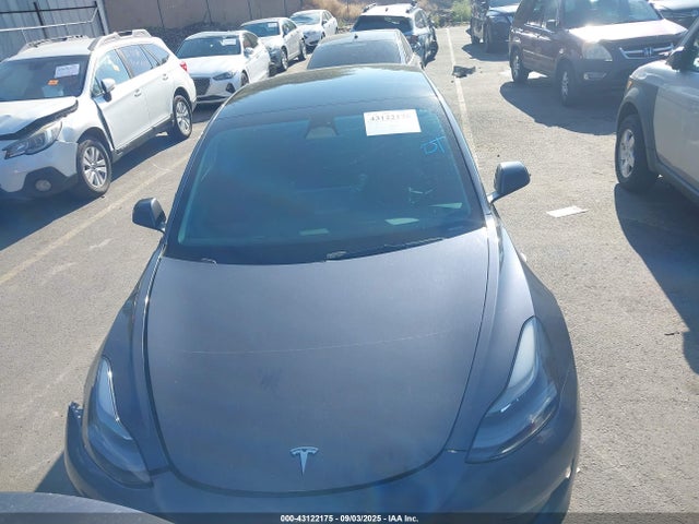 Tesla 2022 2022 5YJ3E1EB7NF164045 Image 11
