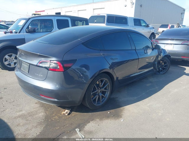 2022 TESLA MODEL 3 5YJ3E1EB7NF164045 Photo 3