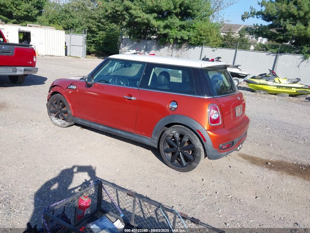 2013 MINI HARDTOP WMWSV3C5XDT475904 Photo 2