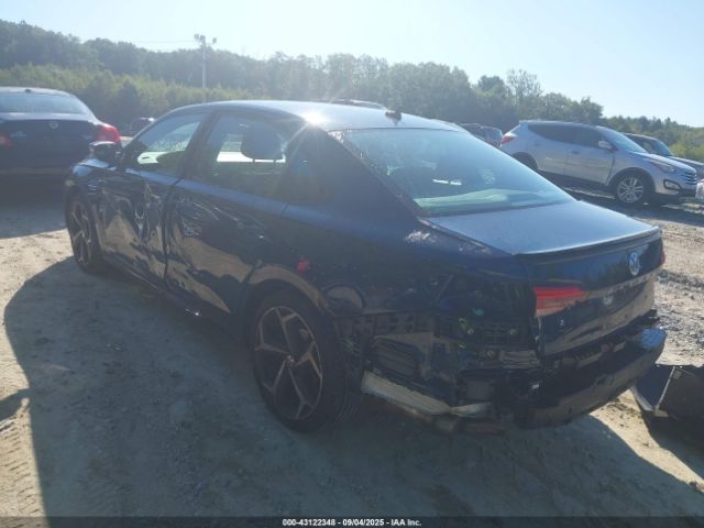 2022 VOLKSWAGEN PASSAT 1VWMA7A3XNC001059 Photo 2