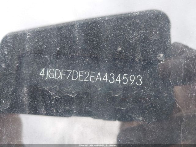 2014 MERCEDES-BENZ GL 550 4JGDF7DE2EA434593 Photo 8