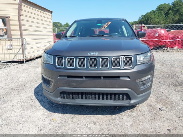 Jeep Compass 2018 3C4NJCAB5JT489293 Image 12