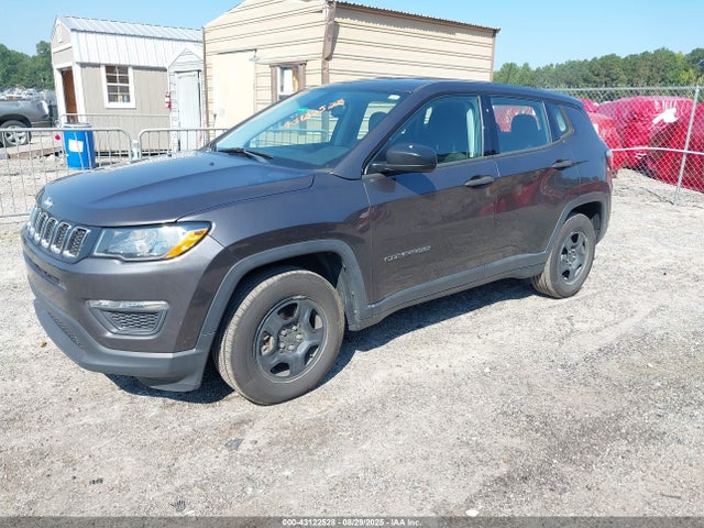 Jeep Compass 2018 3C4NJCAB5JT489293 Image 2