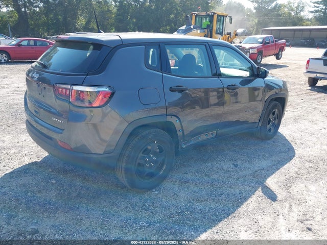 Jeep Compass 2018 3C4NJCAB5JT489293 Image 4