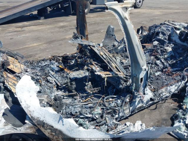 2017 AUDI A8 L WAU43AFD4HN017386 Photo 7