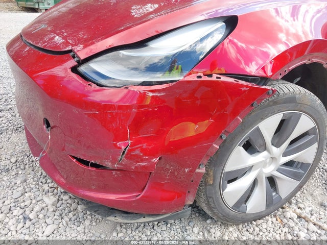 Tesla Model Y 2024 7SAYGDEE2RA241406 Image 20