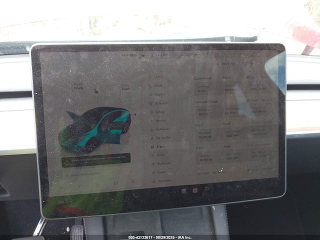 Tesla Model Y 2024 7SAYGDEE2RA241406 Image 7