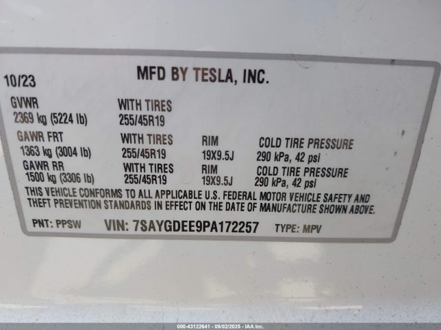 2023 TESLA MODEL Y 7SAYGDEE9PA172257 Photo 8