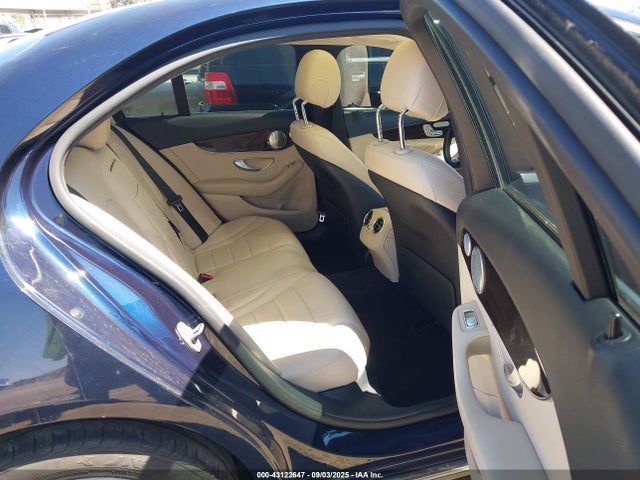 WDDWF4KB6JR311644 Mercedes-Benz m274