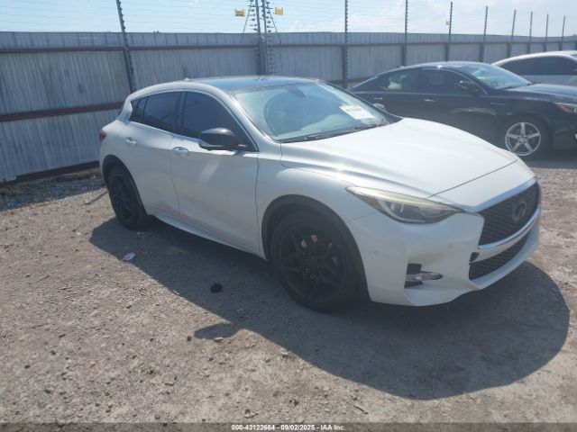 2017 INFINITI QX30 SJKCH5CP9HA031715