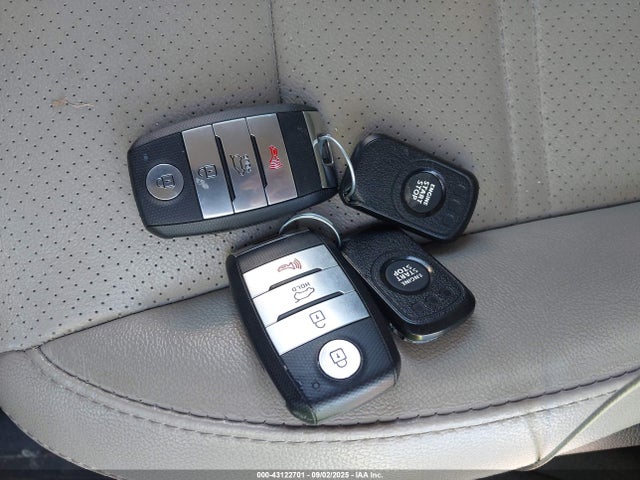 KIA Sorento 2017 5XYPHDA56HG229166 Image 11