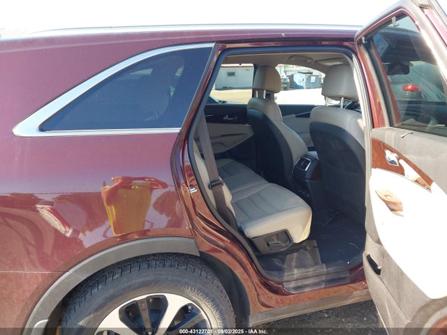 KIA Sorento 2017 5XYPHDA56HG229166 Image 8